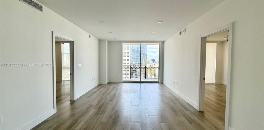 Condo à West Palm Beach, Floride, 2 chambres № 1968444