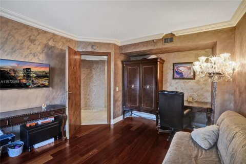 Condominio en venta en Sunny Isles Beach, Florida, 3 dormitorios, 194.17 m2 № 2032819 - foto 27