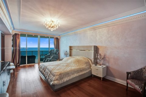 Condominio en venta en Sunny Isles Beach, Florida, 3 dormitorios, 194.17 m2 № 2032819 - foto 21