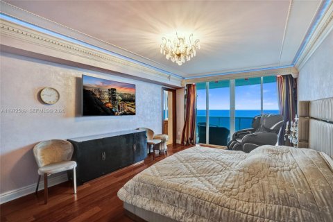 Condominio en venta en Sunny Isles Beach, Florida, 3 dormitorios, 194.17 m2 № 2032819 - foto 22