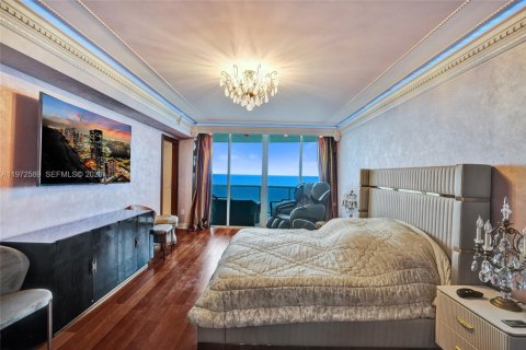 Condominio en venta en Sunny Isles Beach, Florida, 3 dormitorios, 194.17 m2 № 2032819 - foto 23
