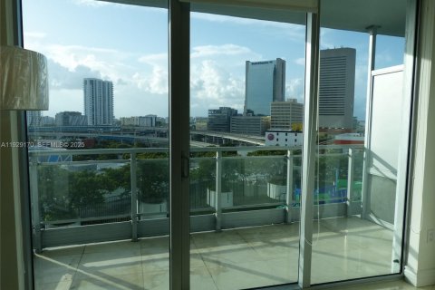 Снять в аренду кондоминиум в Майами, Флорида 1 спальня, 67.08м2, № 1989280 - фото 21