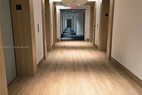 Снять в аренду кондоминиум в Майами, Флорида 1 спальня, 67.08м2, № 1989280 - фото 29