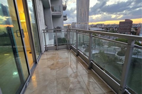Снять в аренду кондоминиум в Майами, Флорида 1 спальня, 67.08м2, № 1989280 - фото 22