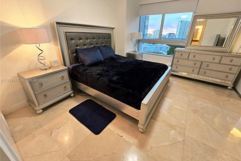 Снять в аренду кондоминиум в Майами, Флорида 1 спальня, 67.08м2, № 1989280 - фото 16