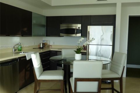 Снять в аренду кондоминиум в Майами, Флорида 1 спальня, 67.08м2, № 1989280 - фото 15