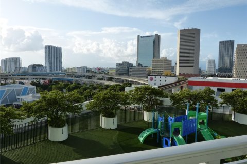 Снять в аренду кондоминиум в Майами, Флорида 1 спальня, 67.08м2, № 1989280 - фото 25