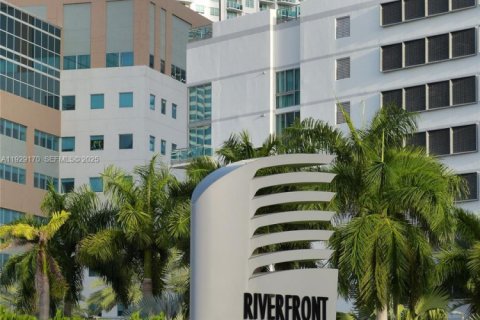 Снять в аренду кондоминиум в Майами, Флорида 1 спальня, 67.08м2, № 1989280 - фото 6