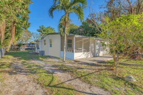 Villa ou maison à vendre à West Park, Floride: 3 chambres, 65.77 m2 № 1999043 - photo 7