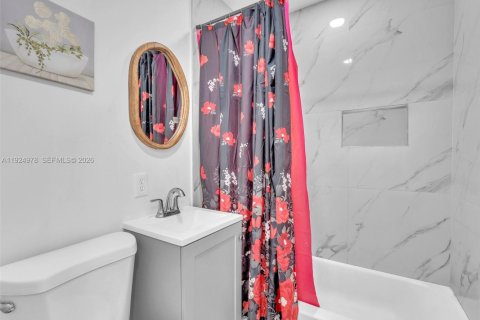 Villa ou maison à vendre à West Park, Floride: 3 chambres, 65.77 m2 № 1999043 - photo 11