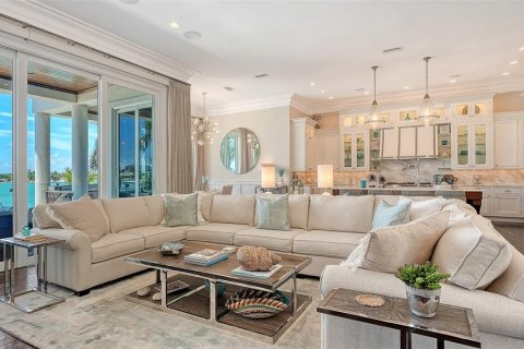 House in Sarasota, Florida 5 bedrooms, 535.02 sq.m. № 2148455 - photo 9