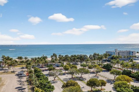 Condominio en venta en Pompano Beach, Florida, 3 dormitorios, 195.84 m2 № 2070445 - foto 25