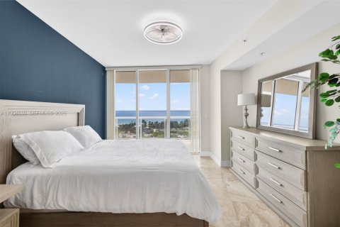 Condominio en venta en Pompano Beach, Florida, 3 dormitorios, 195.84 m2 № 2070445 - foto 16