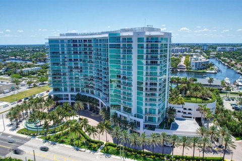 Condominio en Pompano Beach, Florida, 3 dormitorios  № 2070445