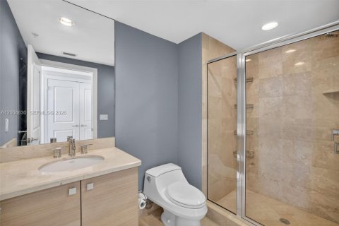 Condominio en venta en Pompano Beach, Florida, 3 dormitorios, 195.84 m2 № 2070445 - foto 18