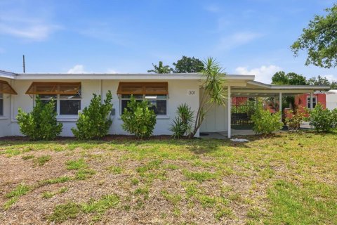 Propiedad comercial en venta en Bradenton, Florida, 6 dormitorios, 210.42 m2 № 2108020 - foto 3