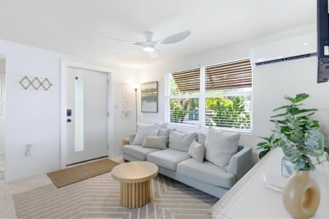 Propiedad comercial en venta en Bradenton, Florida, 6 dormitorios, 210.42 m2 № 2108020 - foto 7