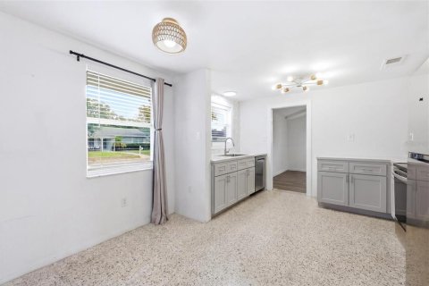 Propiedad comercial en venta en Bradenton, Florida, 6 dormitorios, 210.42 m2 № 2108020 - foto 22
