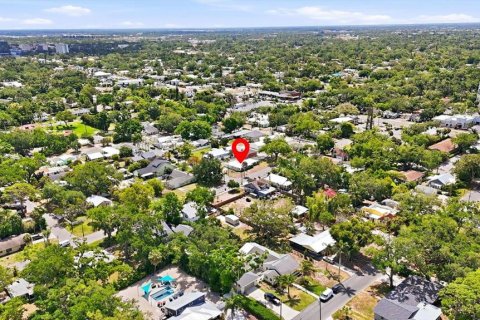 Propiedad comercial en venta en Bradenton, Florida, 6 dormitorios, 210.42 m2 № 2108020 - foto 2