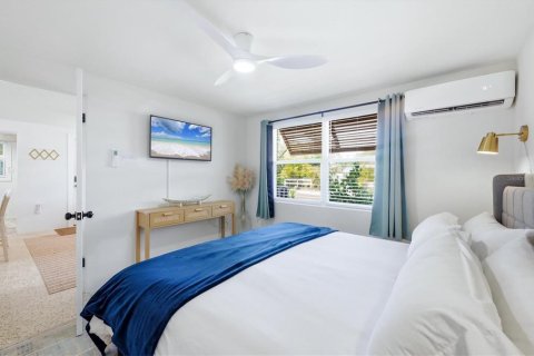 Propiedad comercial en venta en Bradenton, Florida, 6 dormitorios, 210.42 m2 № 2108020 - foto 14
