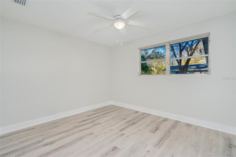 House in Ormond Beach, Florida 5 bedrooms, 202.53 sq.m. № 1849837 - photo 8