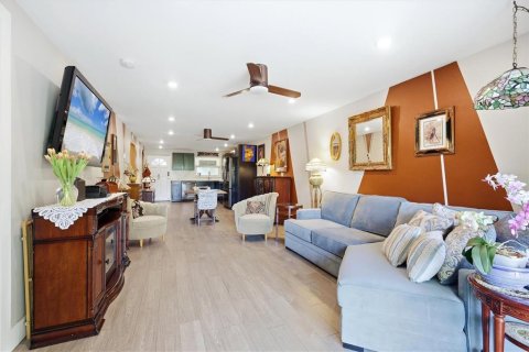 Condominio en venta en Sarasota, Florida, 2 dormitorios, 87.33 m2 № 2137226 - foto 11