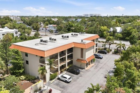 Condominio en venta en Sarasota, Florida, 2 dormitorios, 87.33 m2 № 2137226 - foto 6
