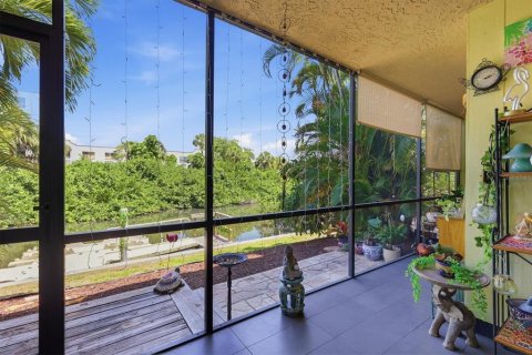 Condominio en venta en Sarasota, Florida, 2 dormitorios, 87.33 m2 № 2137226 - foto 29