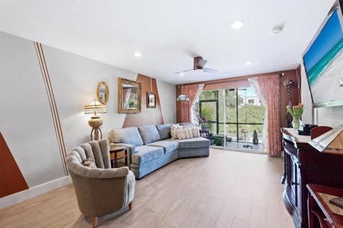 Condominio en venta en Sarasota, Florida, 2 dormitorios, 87.33 m2 № 2137226 - foto 8