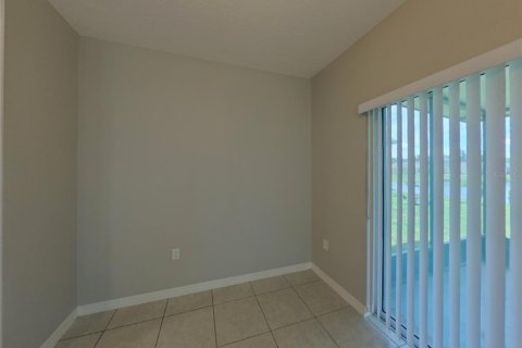 Casa en alquiler en Kissimmee, Florida, 4 dormitorios, 176.89 m2 № 1907170 - foto 4