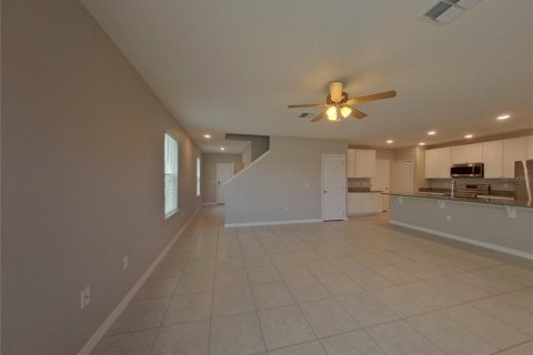 Casa en alquiler en Kissimmee, Florida, 4 dormitorios, 176.89 m2 № 1907170 - foto 3