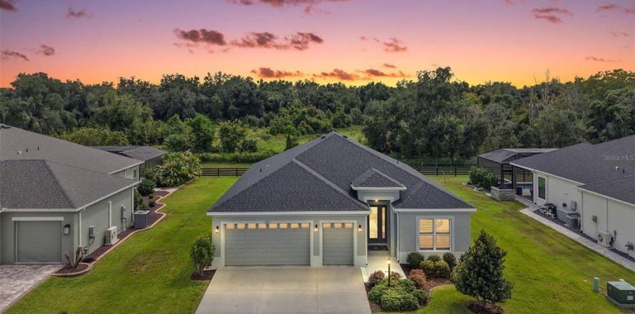 Villa ou maison à The Villages, Floride 3 chambres, 178 m2 № 2389331