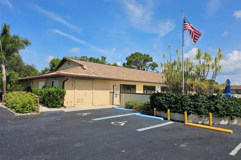 House in Bradenton, Florida 2 bedrooms, 96.99 sq.m. № 1901147 - photo 25