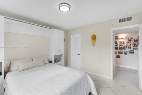 Купить кондоминиум в Авентура, Флорида 2 спальни, 100.61м2, № 2154207 - фото 10