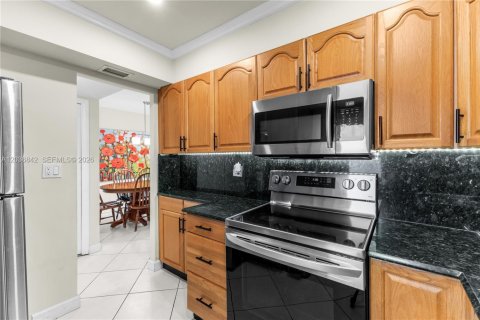 Купить кондоминиум в Авентура, Флорида 2 спальни, 100.61м2, № 2154207 - фото 13
