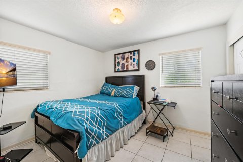 Casa en venta en Fort Lauderdale, Florida, 3 dormitorios, 142.14 m2 № 2273914 - foto 13