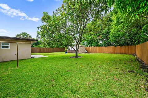 Casa en venta en Fort Lauderdale, Florida, 3 dormitorios, 142.14 m2 № 2273914 - foto 20