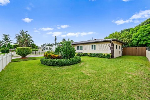 Casa en venta en Fort Lauderdale, Florida, 3 dormitorios, 142.14 m2 № 2273914 - foto 24