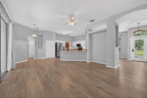 House in Ormond Beach, Florida 3 bedrooms, 158.4 sq.m. № 2258309 - photo 9