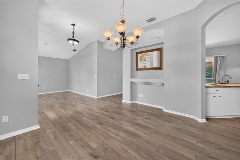 House in Ormond Beach, Florida 3 bedrooms, 158.4 sq.m. № 2258309 - photo 5
