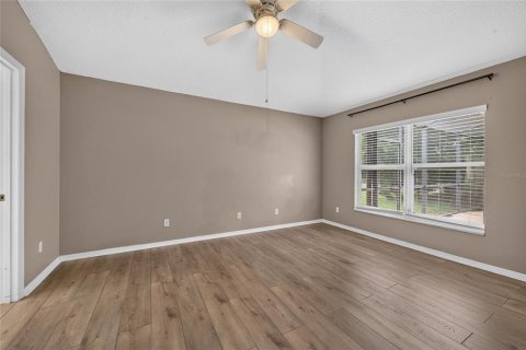 House in Ormond Beach, Florida 3 bedrooms, 158.4 sq.m. № 2258309 - photo 13