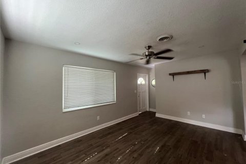 Villa ou maison à louer à Saint Petersburg, Floride: 3 chambres, 106.09 m2 № 2167474 - photo 5