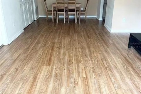 Condominio en alquiler en Gainesville, Florida, 2 dormitorios, 82.5 m2 № 1833631 - foto 3