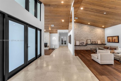 Купить виллу или дом в Майами, Флорида 5 спален, 408.86м2, № 2243961 - фото 9