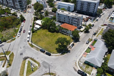 Commercial property in Miami, Florida № 1714821 - photo 3