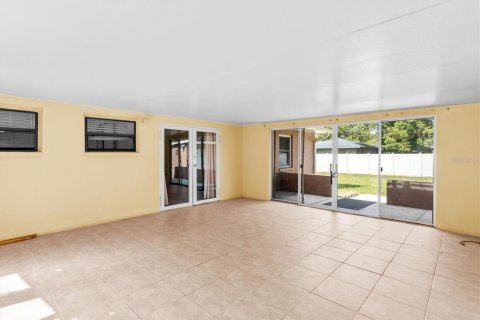 Casa en venta en Homosassa, Florida, 3 dormitorios, 192.03 m2 № 1917309 - foto 27