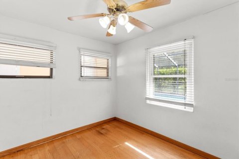 Villa ou maison à vendre à Homosassa, Floride: 3 chambres, 192.03 m2 № 1917309 - photo 15