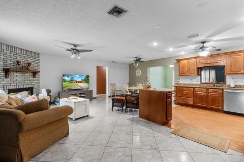 Villa ou maison à vendre à Homosassa, Floride: 3 chambres, 192.03 m2 № 1917309 - photo 7