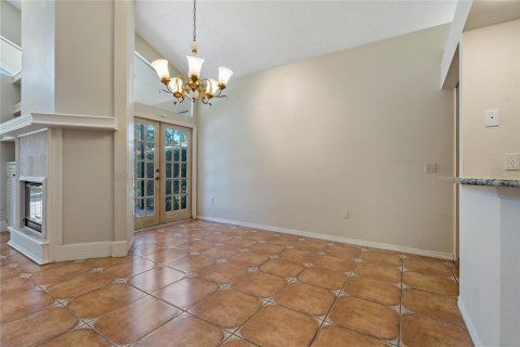 House in Tarpon Springs, Florida 2 bedrooms, 227.52 sq.m. № 1848040 - photo 10