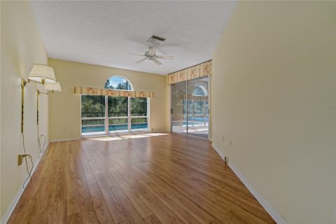 House in Tarpon Springs, Florida 2 bedrooms, 227.52 sq.m. № 1848040 - photo 15
